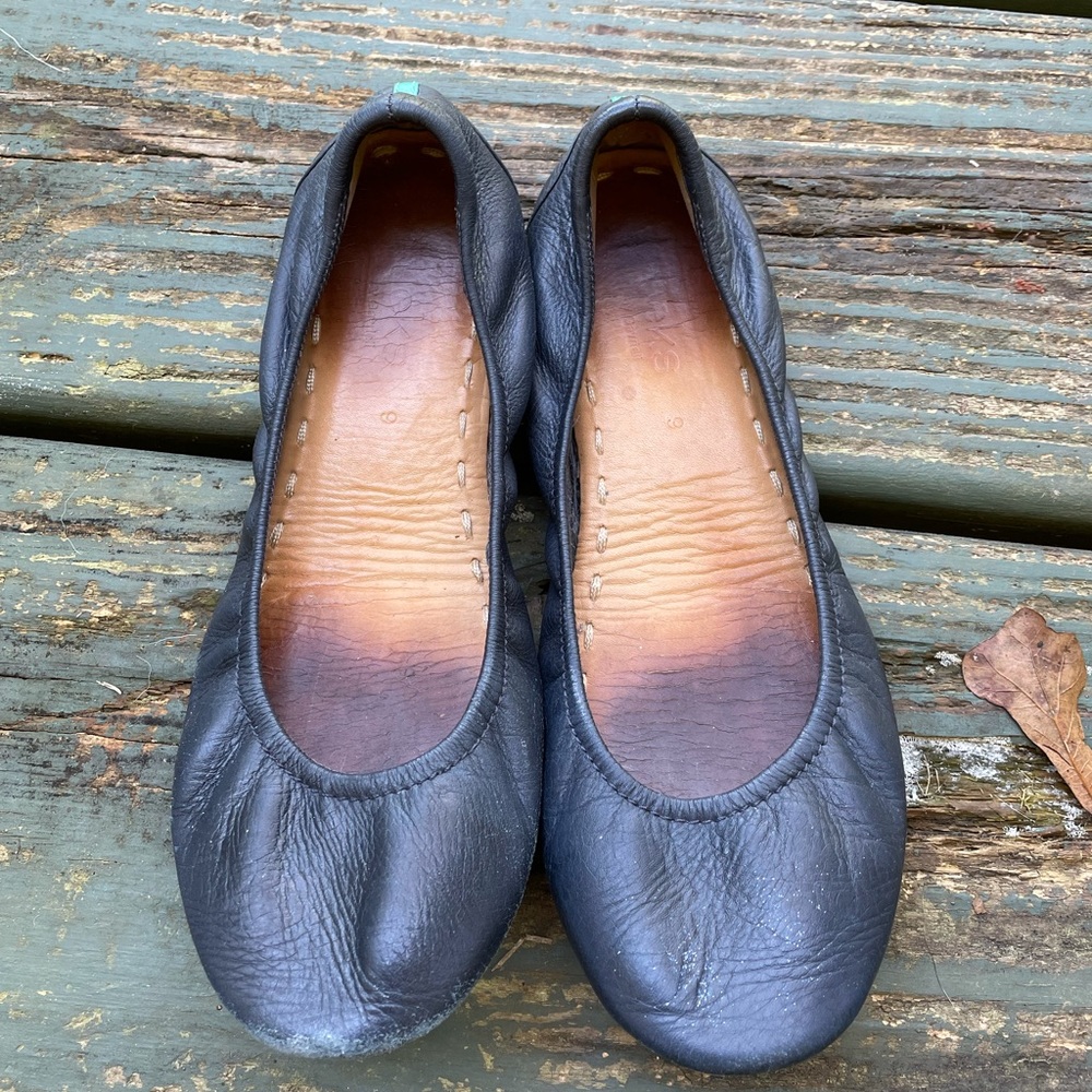 Navy Blue Tieks size 9